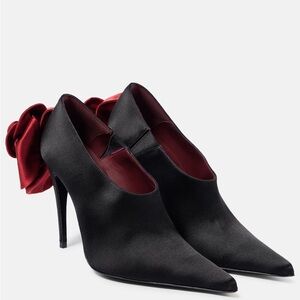 Magda Butrym floral appliqué black satin pumps